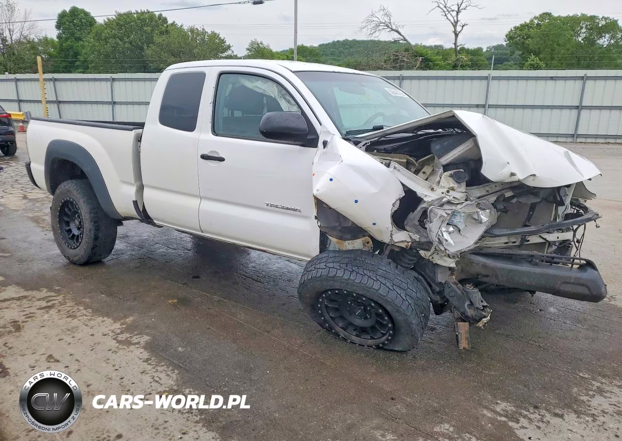 2014 Toyota Tacoma Access Cab VIN:5TFUX4EN3EX024641 - 4