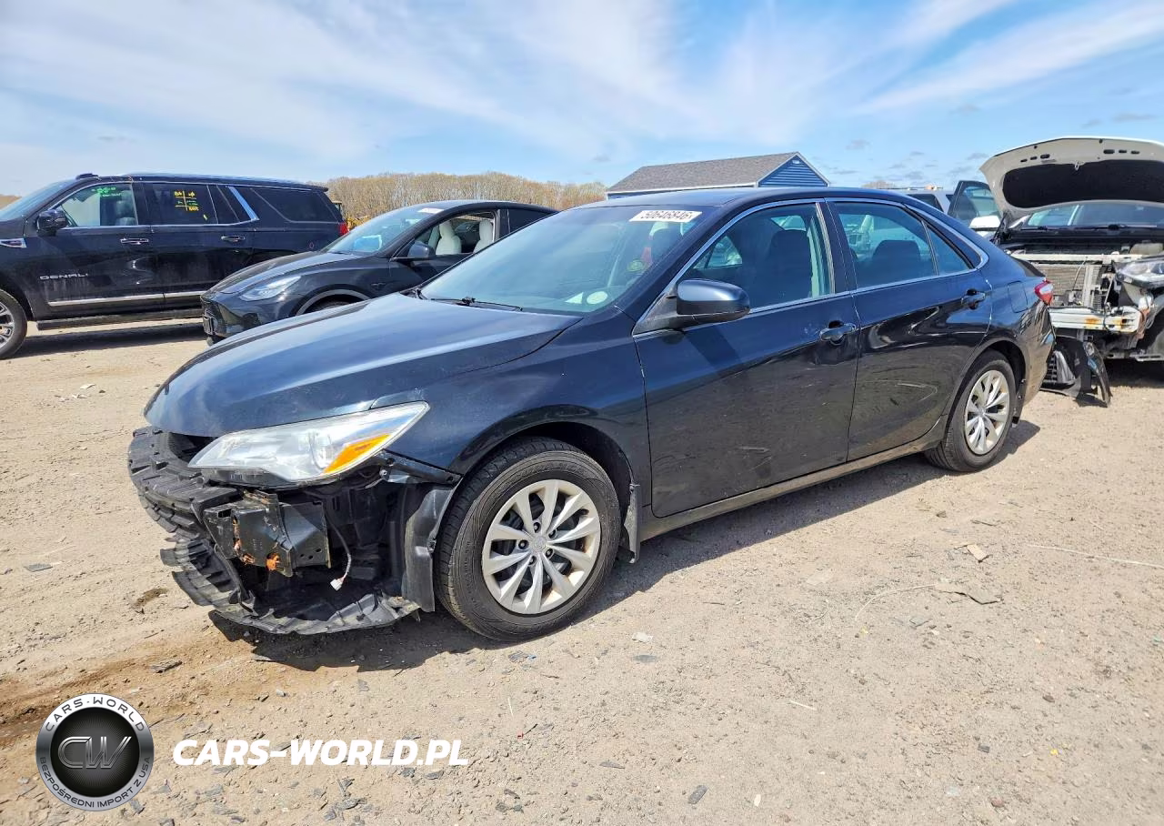 2015 Toyota Camry Le