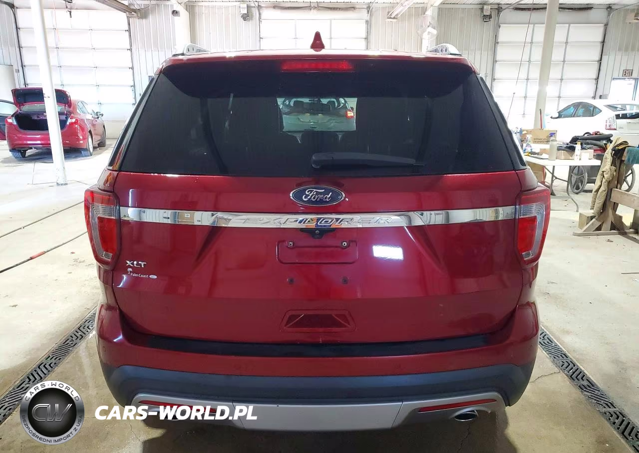 2017 Ford Explorer Xlt VIN:1FM5K7D80HGB28083 - 6