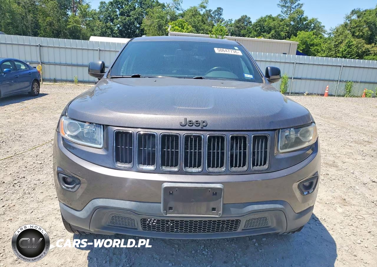 2015 Jeep Grand Cherokee Laredo VIN:1C4RJEAG6FC231750 - 5