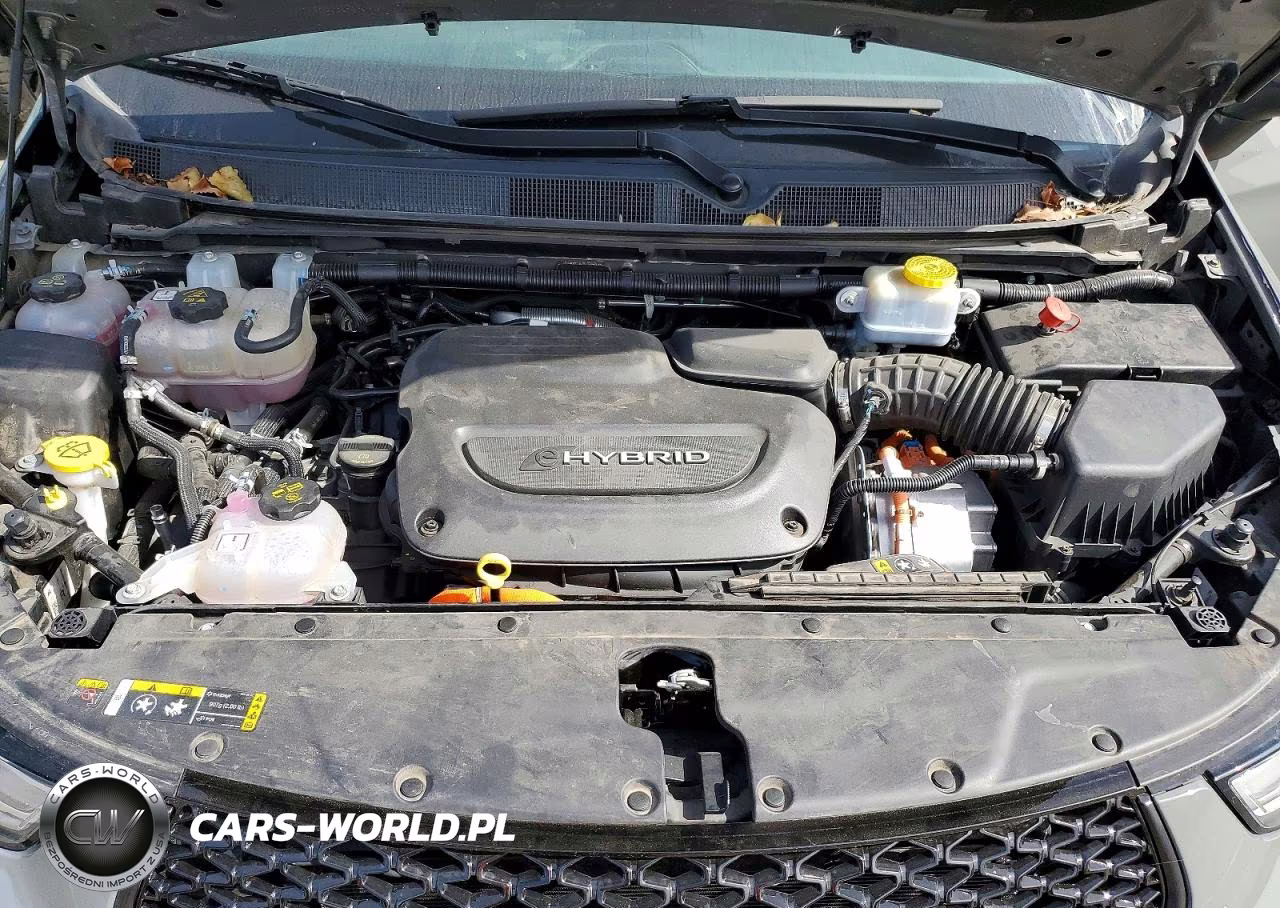 2023 Chrysler Pacifica Hybrid Touring L VIN:2C4RC1L74PR543512 - 12