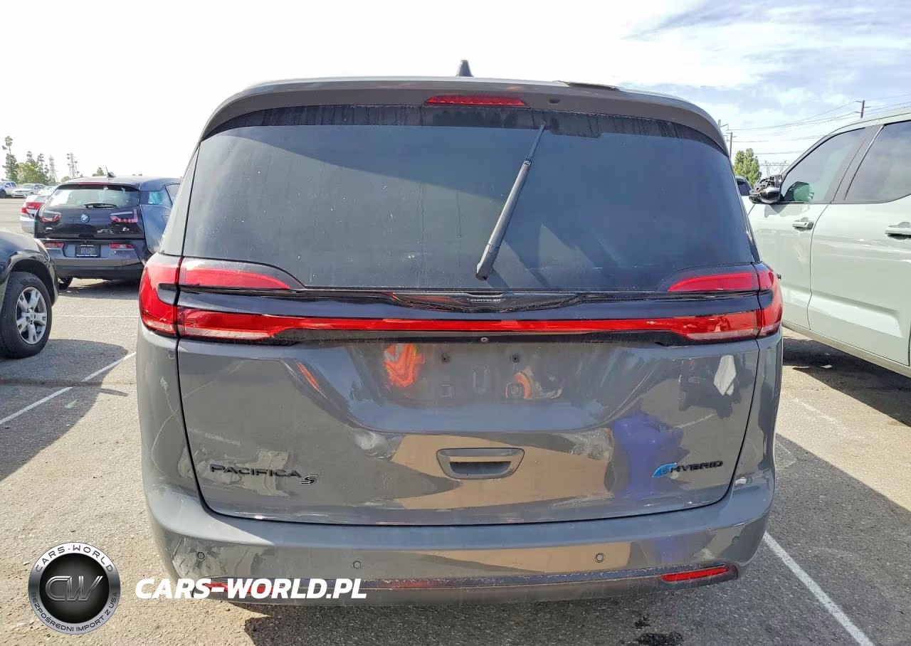 2023 Chrysler Pacifica Hybrid Touring L VIN:2C4RC1L74PR543512 - 6