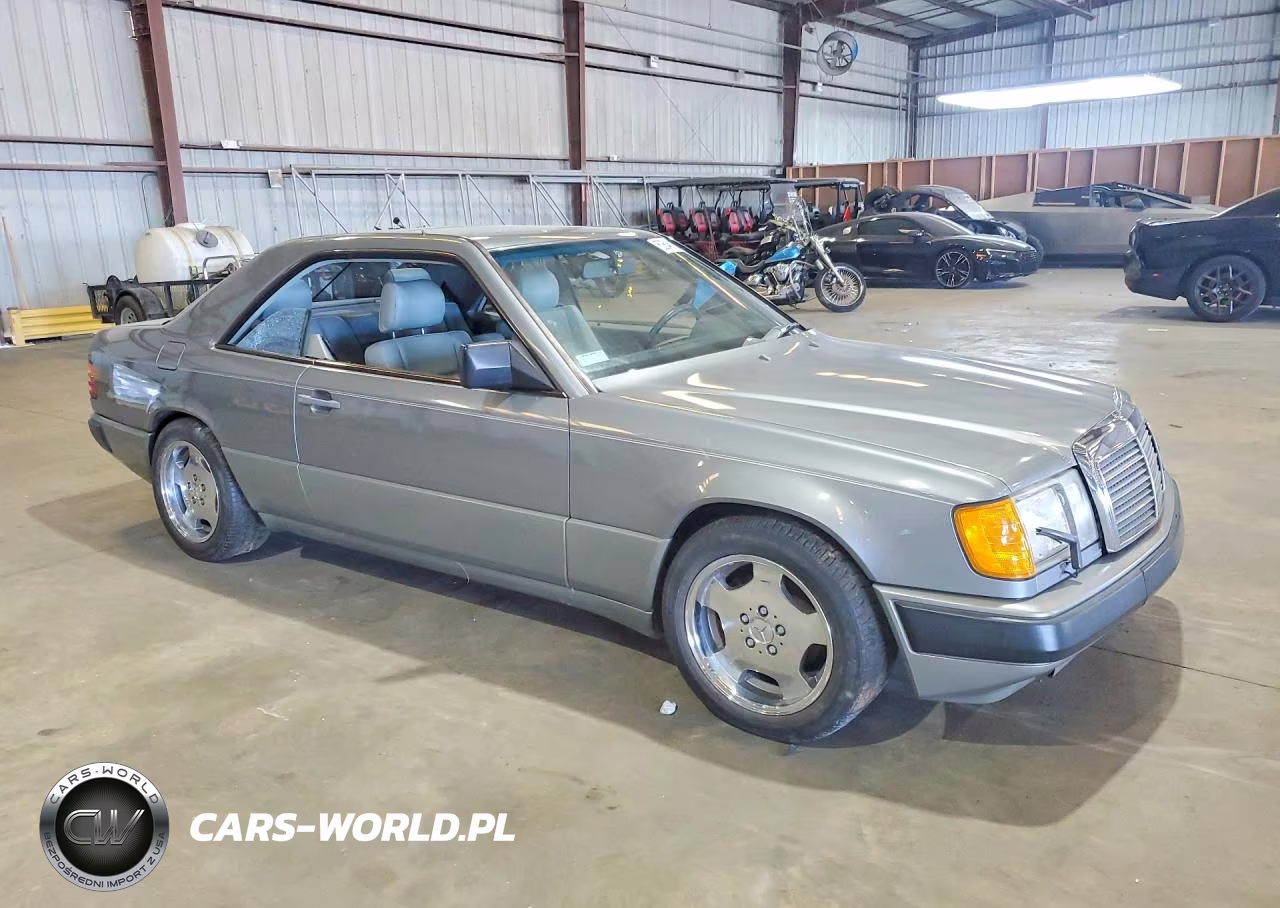 1988 Mercedes-Benz 300 Ce VIN:WDBEA50D8JA703536 - 4