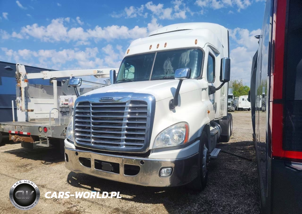 2018 Freightliner Cascadia 125 Semi Truck VIN:1FUJGLDV8JLJY8055 - 2