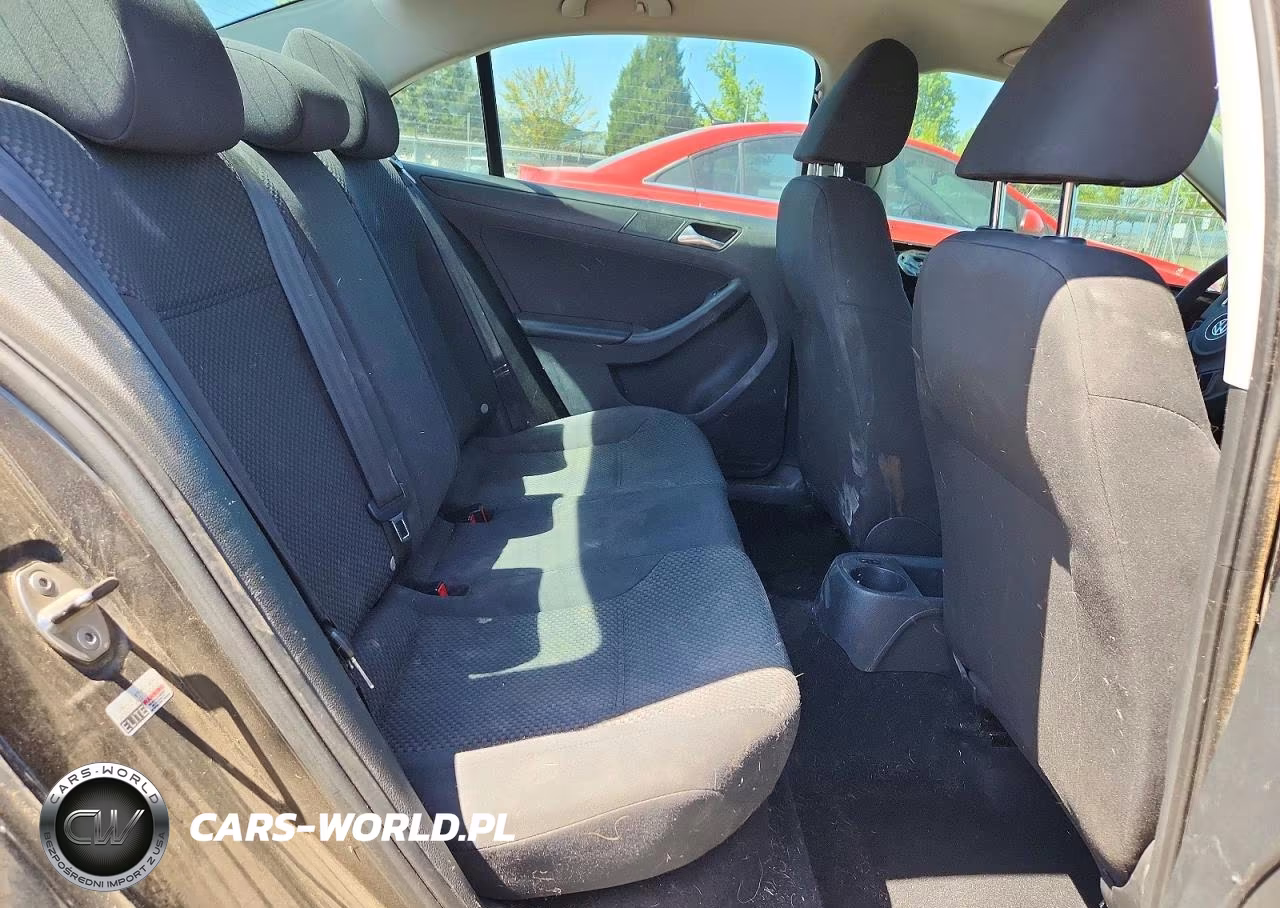 2013 Volkswagen Jetta Base VIN:3VW2K7AJ0DM200413 - 10