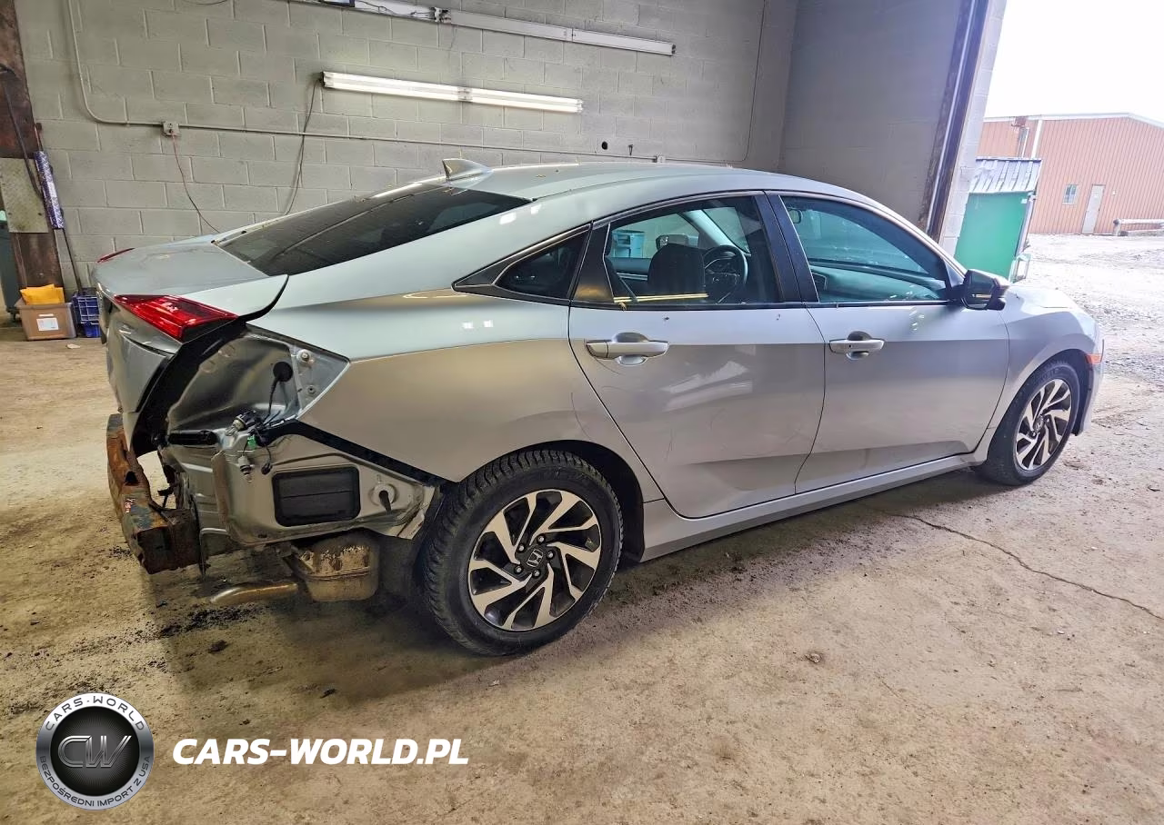 2018 Honda Civic Ex VIN:19XFC2F7XJE203133 - 3