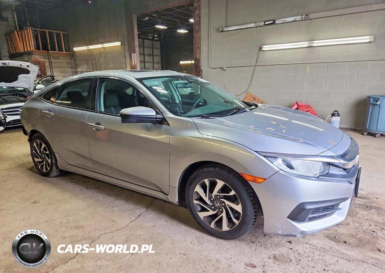2018 Honda Civic Ex VIN:19XFC2F7XJE203133 - 4