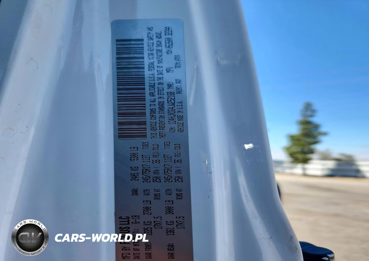 2018 Jeep Wrangler Unlimited Sport VIN:1C4HJXDG4JW252168 - 13