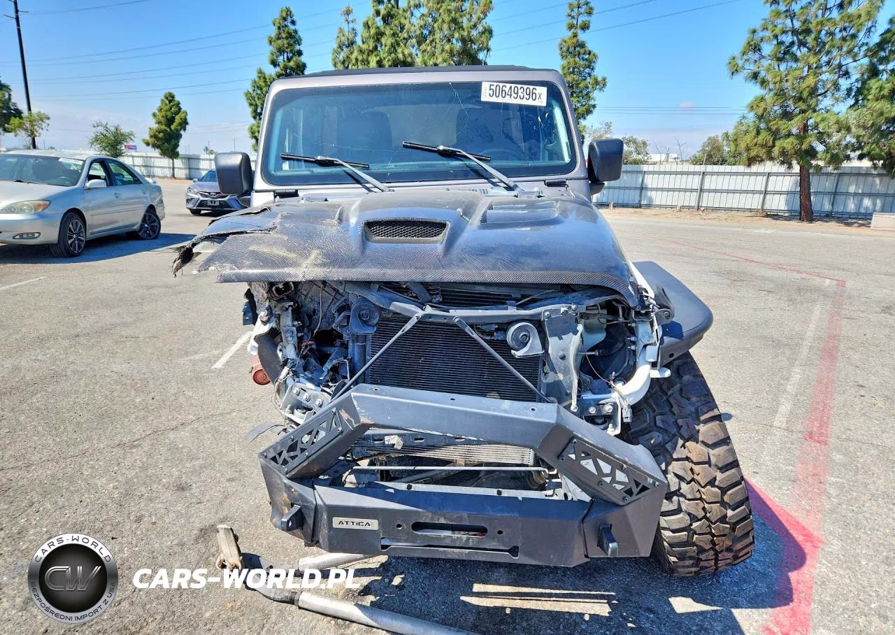2018 Jeep Wrangler Unlimited Sport VIN:1C4HJXDG4JW252168 - 5