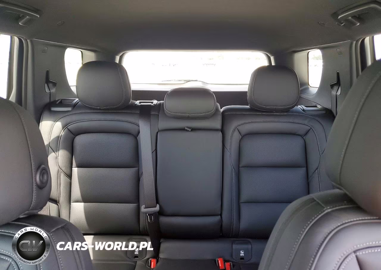 2026 Chevrolet Equinox Lt VIN:3GNAXHEG1TL308104 - 10