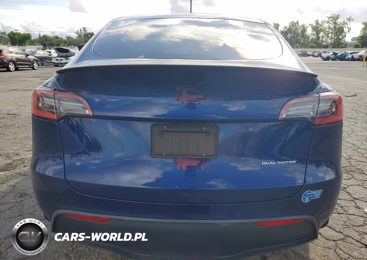 2020 Tesla Model Y VIN:5YJYGDEE8LF055439 - 6
