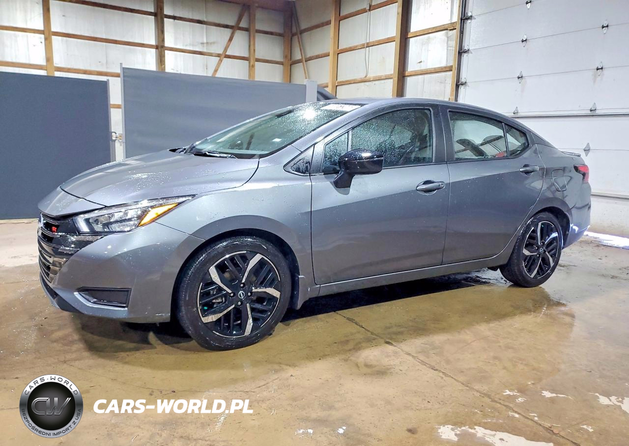 2025 Nissan Versa Sr