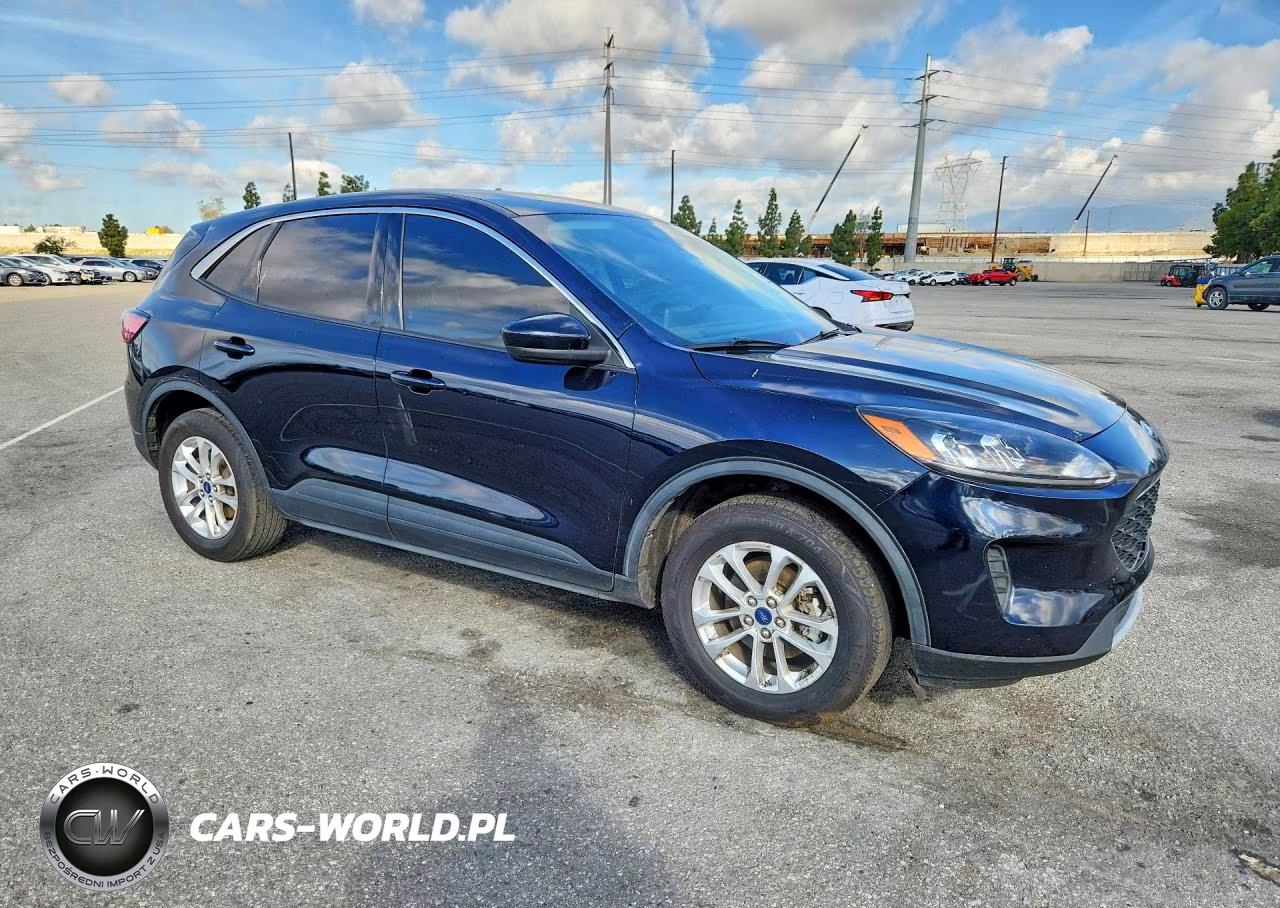 2021 Ford Escape Se VIN:1FMCU9BZ6MUA38649 - 4