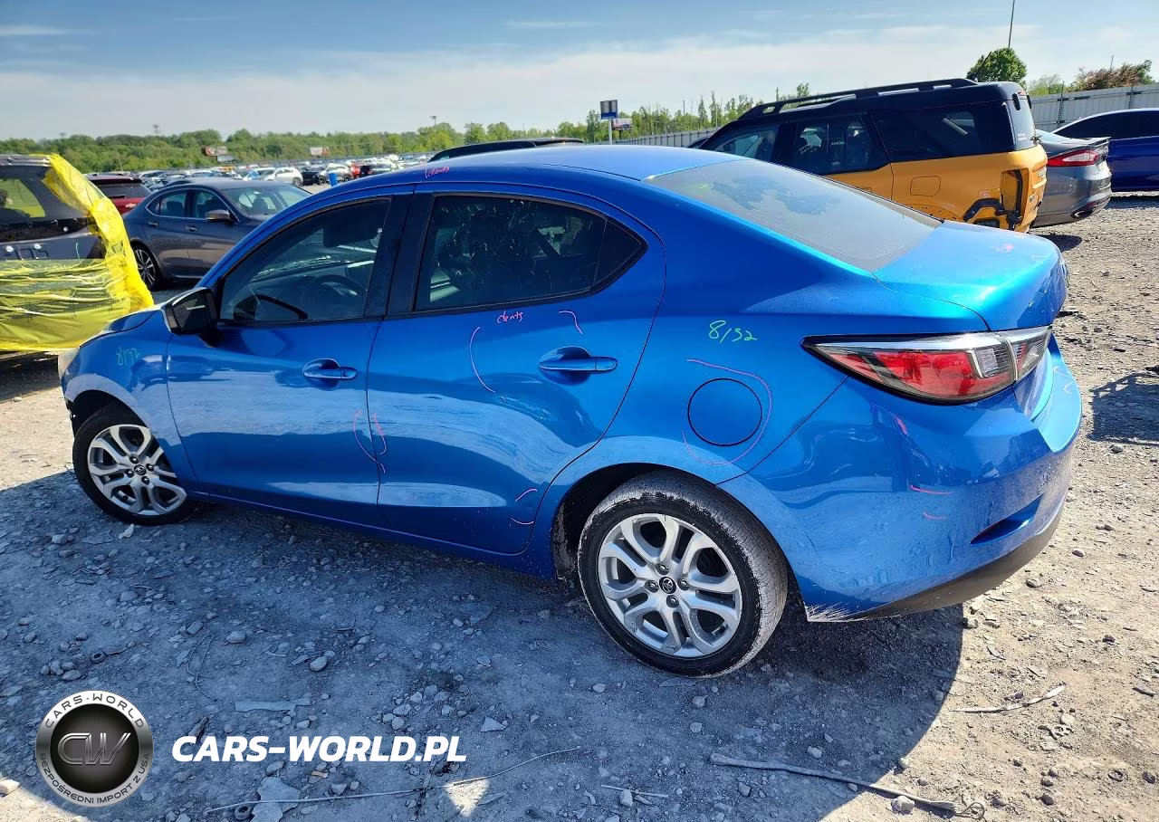 2018 Toyota Yaris Ia Base VIN:3MYDLBYV4JY331113 - 2