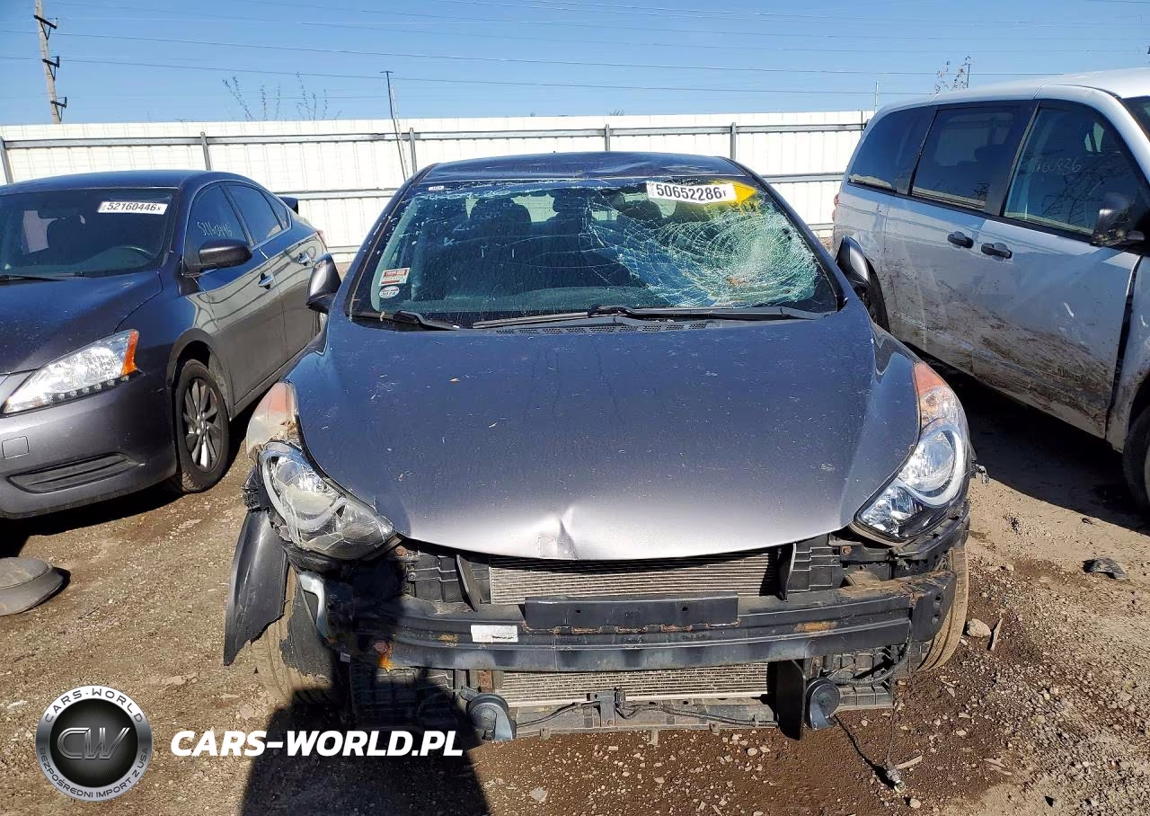 2012 Hyundai Elantra Gls VIN:5NPDH4AE3CH065055 - 5