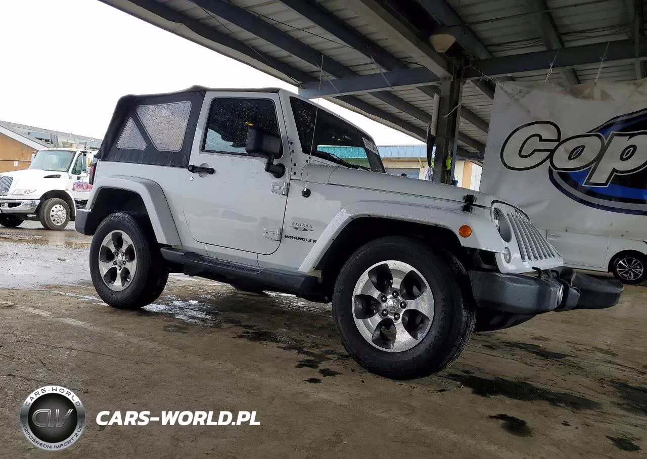 2017 Jeep Wrangler Sahara VIN:1C4AJWBG7HL669018 - 4