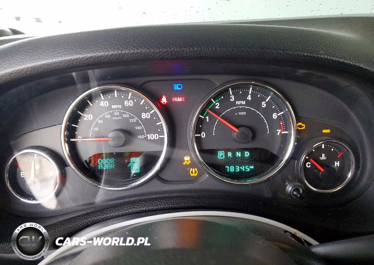 2017 Jeep Wrangler Sahara VIN:1C4AJWBG7HL669018 - 9