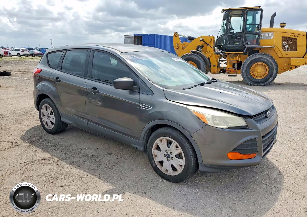 2016 Ford Escape S VIN:1FMCU0F79GUA35544 - 4