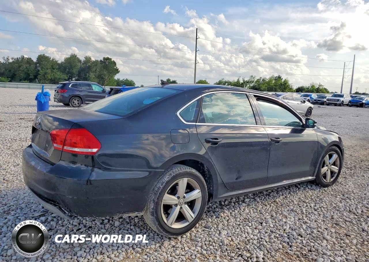 2013 Volkswagen Passat Se VIN:1VWBP7A31DC085082 - 3