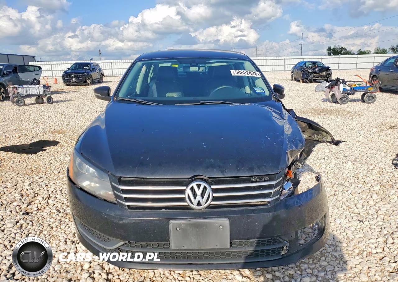 2013 Volkswagen Passat Se VIN:1VWBP7A31DC085082 - 5
