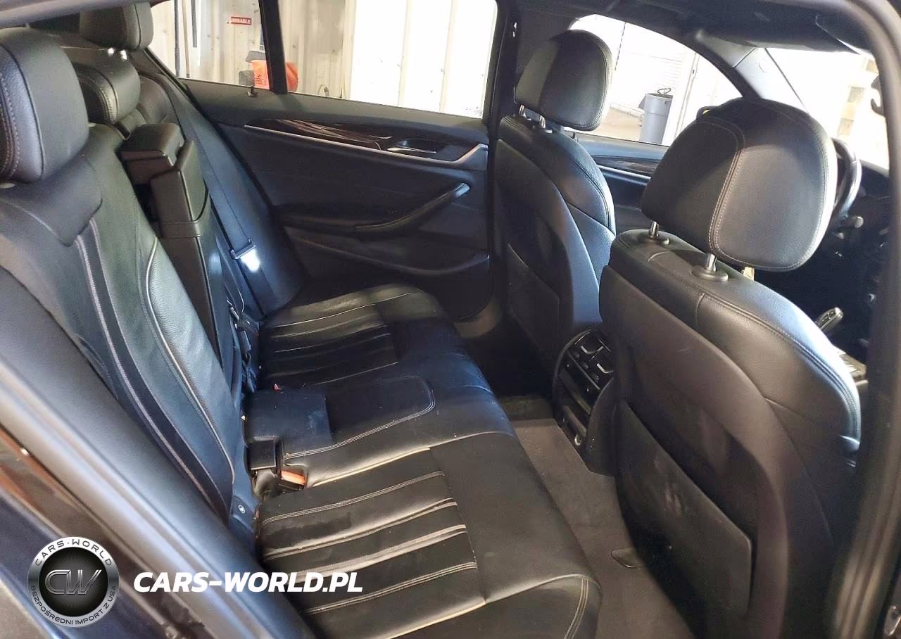 2017 BMW 530 Xi VIN:WBAJA7C33HWA70889 - 10