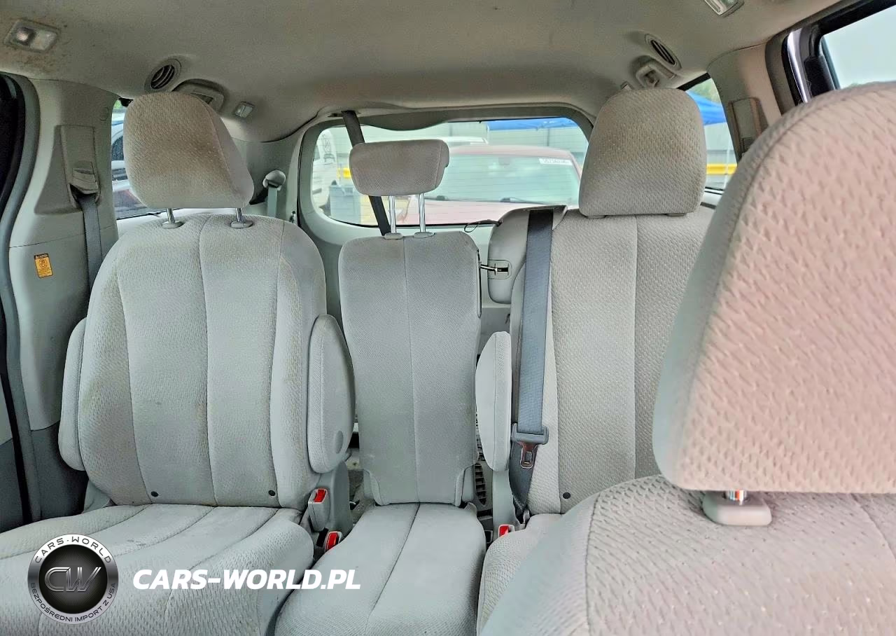 2013 Toyota Sienna Le VIN:5TDKK3DC8DS379857 - 10