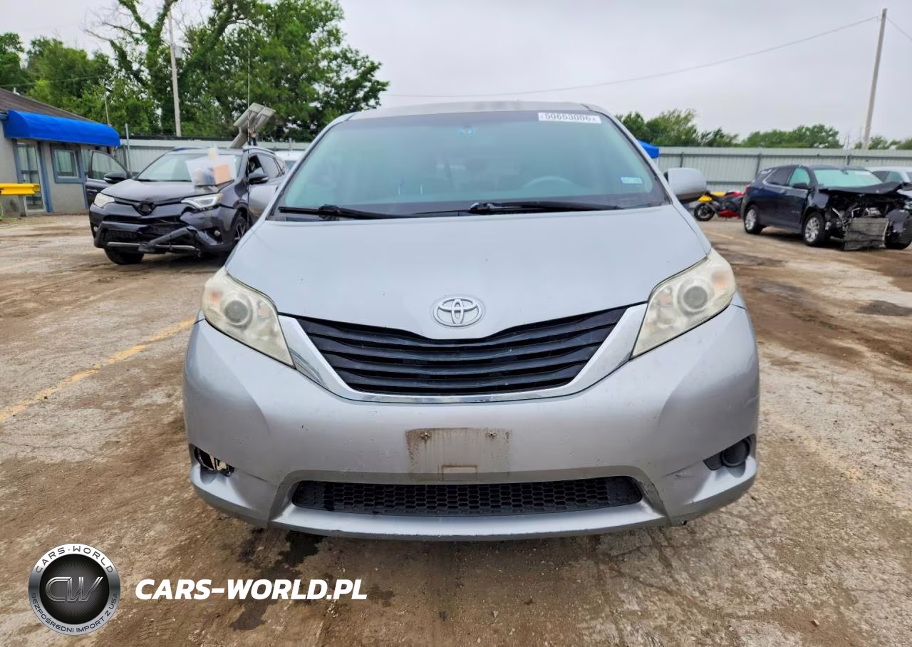2013 Toyota Sienna Le VIN:5TDKK3DC8DS379857 - 5
