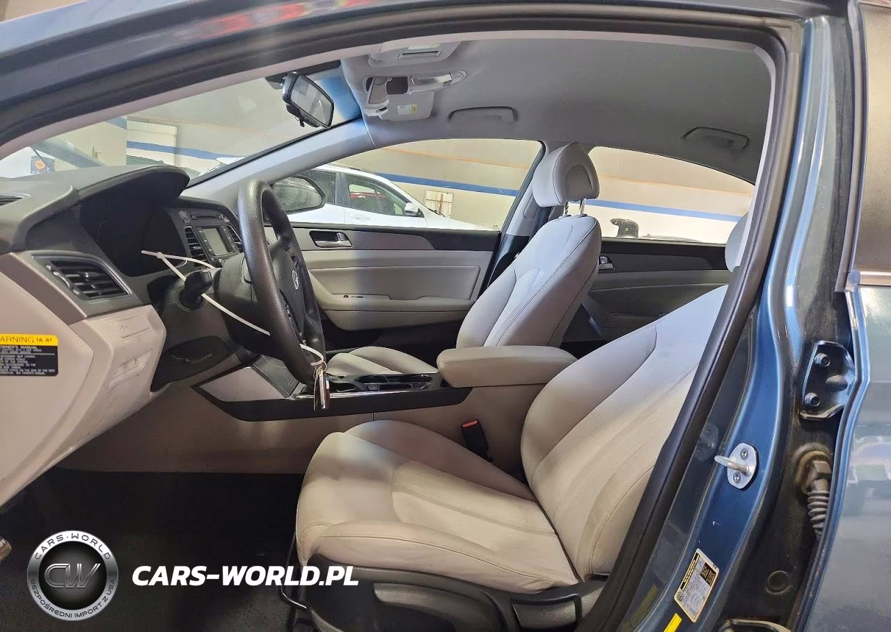 2016 Hyundai Sonata Hybrid VIN:KMHE24L16GA033211 - 7