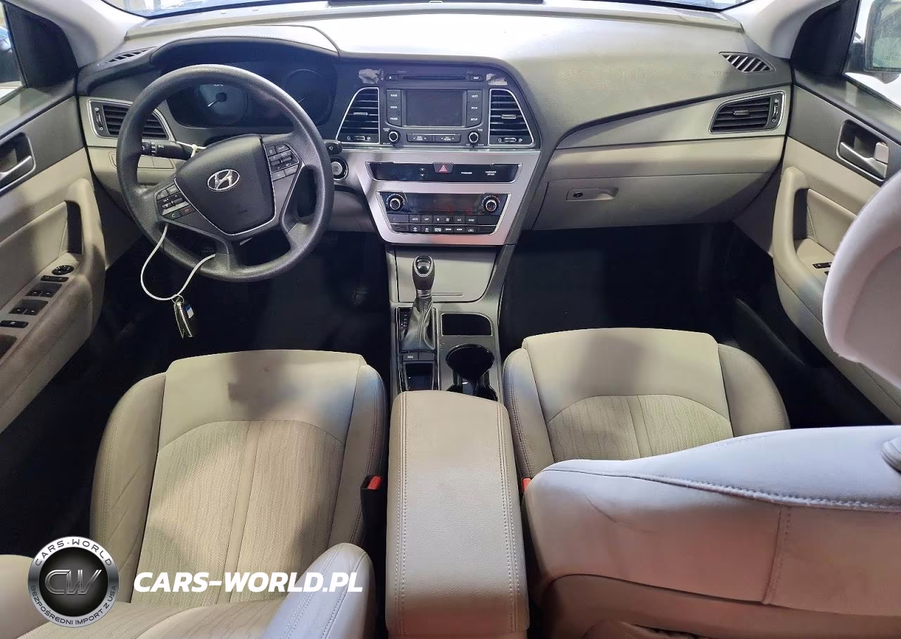 2016 Hyundai Sonata Hybrid VIN:KMHE24L16GA033211 - 8