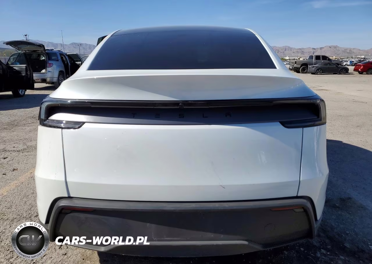 2026 Tesla Model Y VIN:7SAYGDED5TF413834 - 6