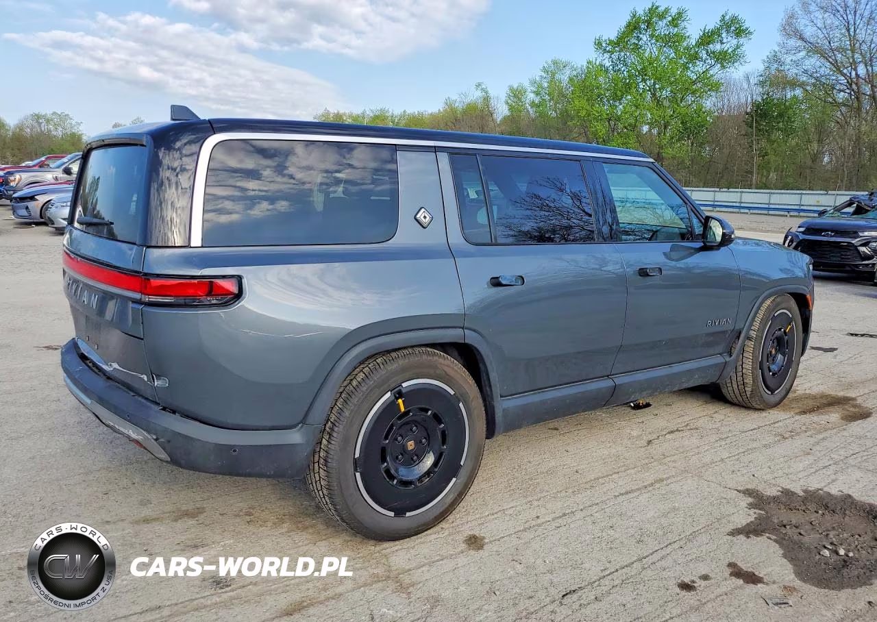 2025 Rivian R1S Adventure VIN:7PDSGBBA5SN051899 - 3