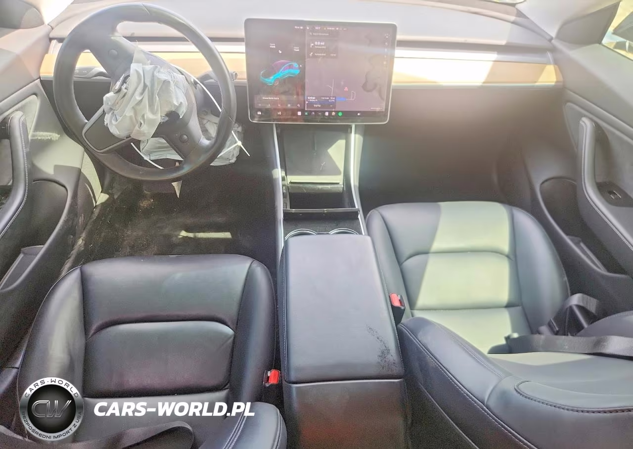 2019 Tesla Model 3 VIN:5YJ3E1EAXKF307198 - 8