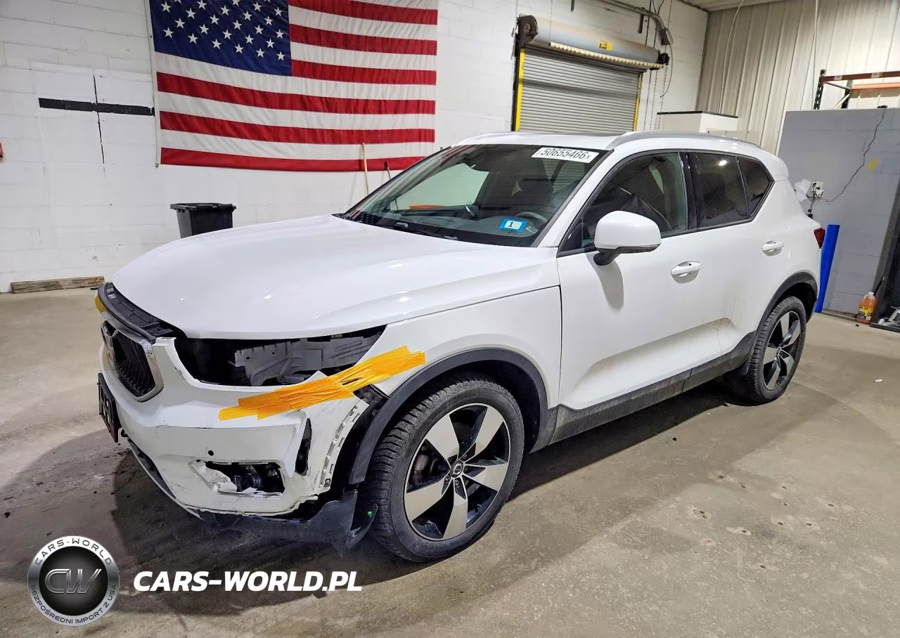 2020 Volvo Xc40 T5 Momentum
