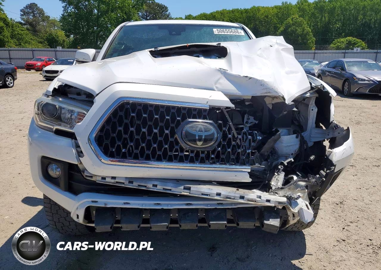 2018 Toyota Tacoma Trd Sport VIN:3TMCZ5AN7JM150146 - 5