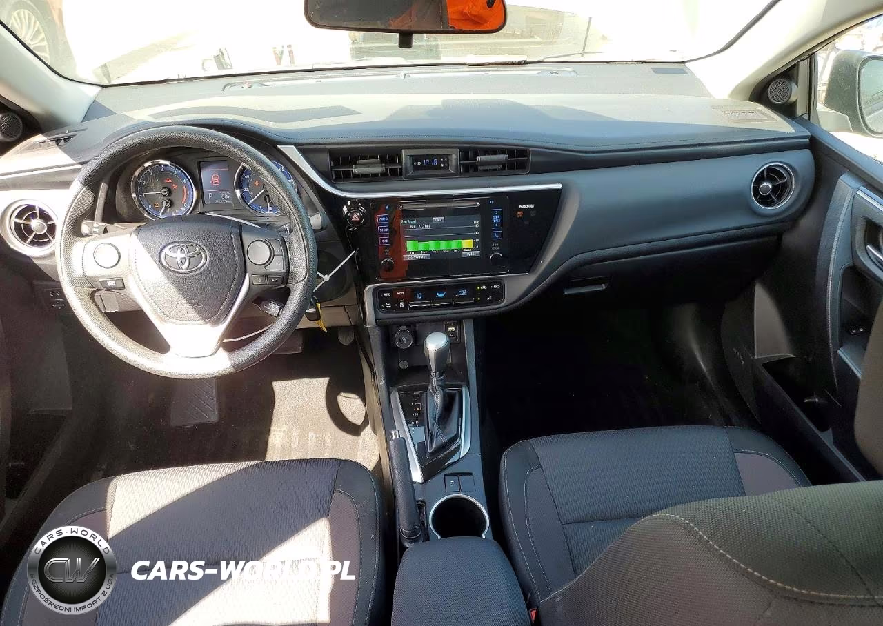 2017 Toyota Corolla VIN:2T1BURHE5HC815782 - 8