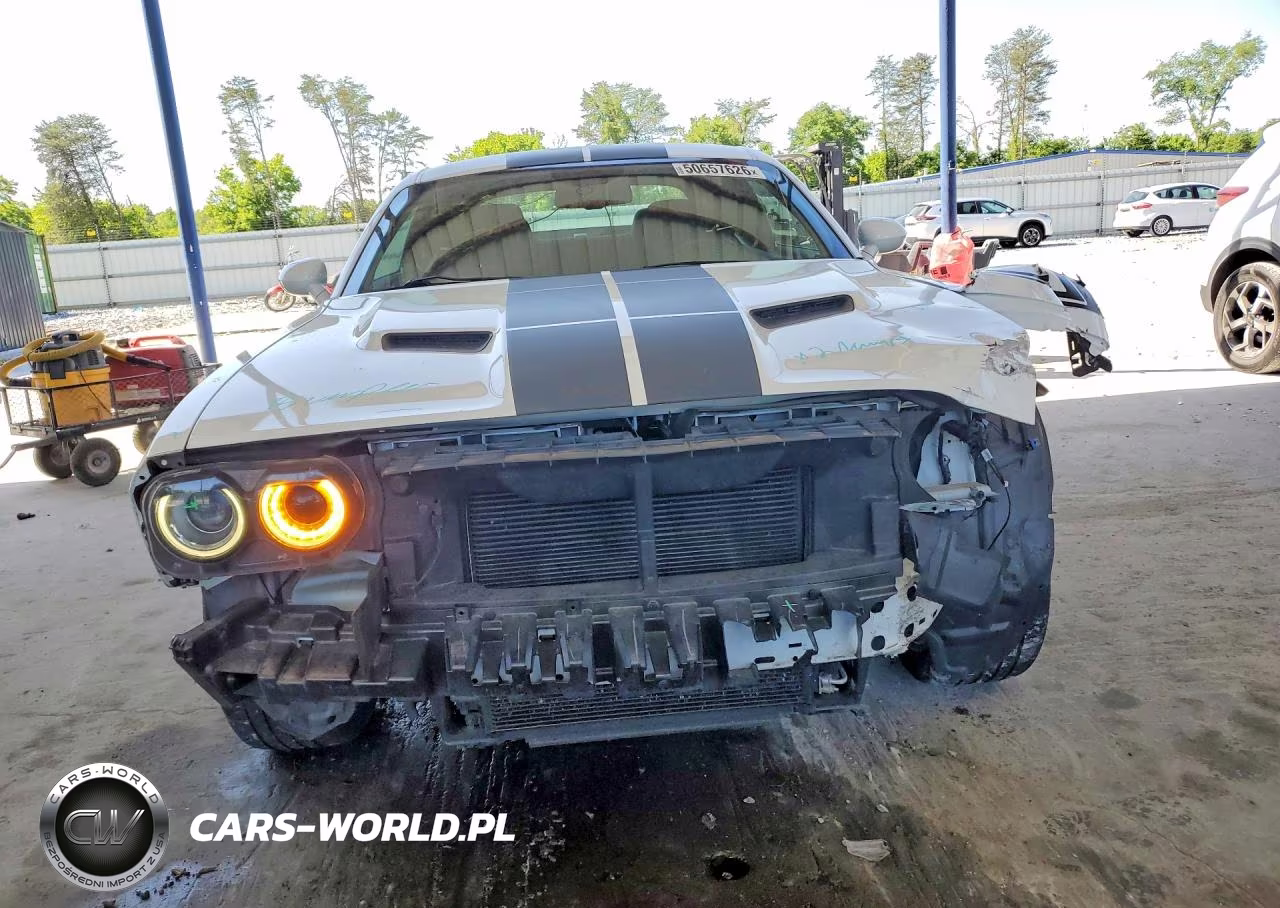 2017 Dodge Challenger Sxt VIN:2C3CDZAG8HH536076 - 5