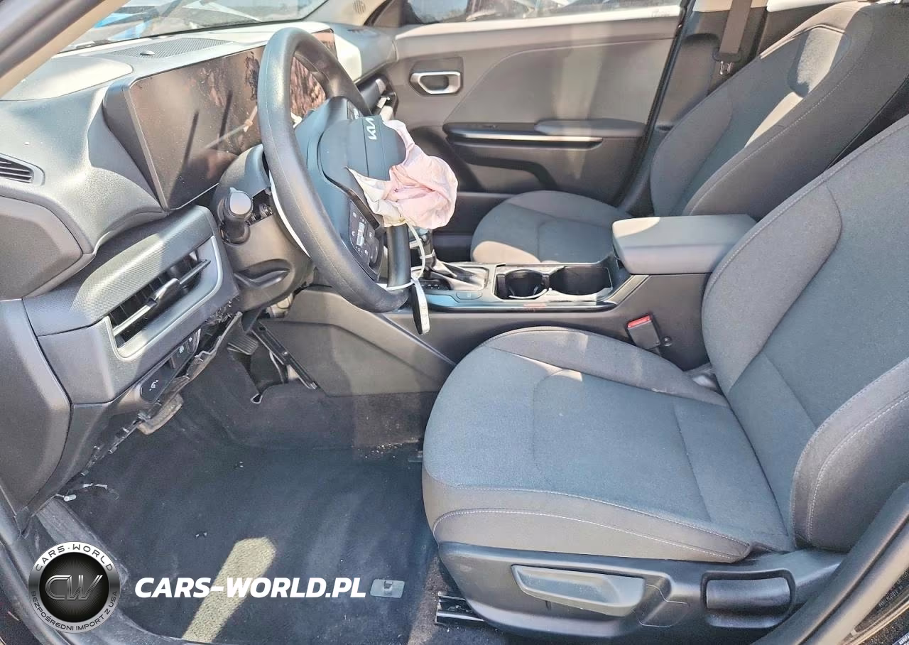 2025 Kia K4 Lxs VIN:3KPFT4DE5SE132373 - 7