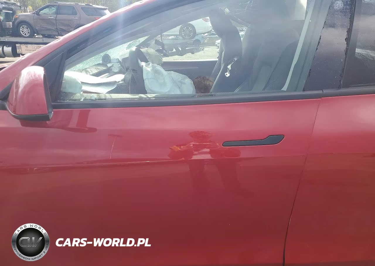 2023 Tesla Model Y VIN:7SAYGDEE2PA203851 - 7