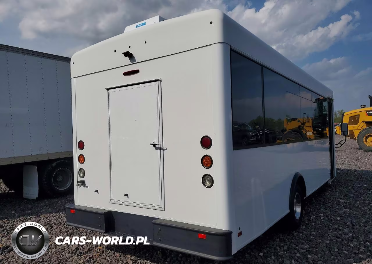 2017 Ford Econoline E450 Super Duty Cutaway Van VIN:1FDFE4FS0HDC62922 - 3