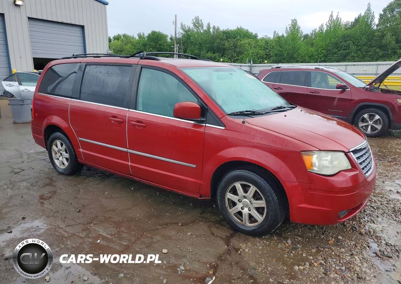 2010 Chrysler Town & Country Touring VIN:2A4RR5D17AR215017 - 4