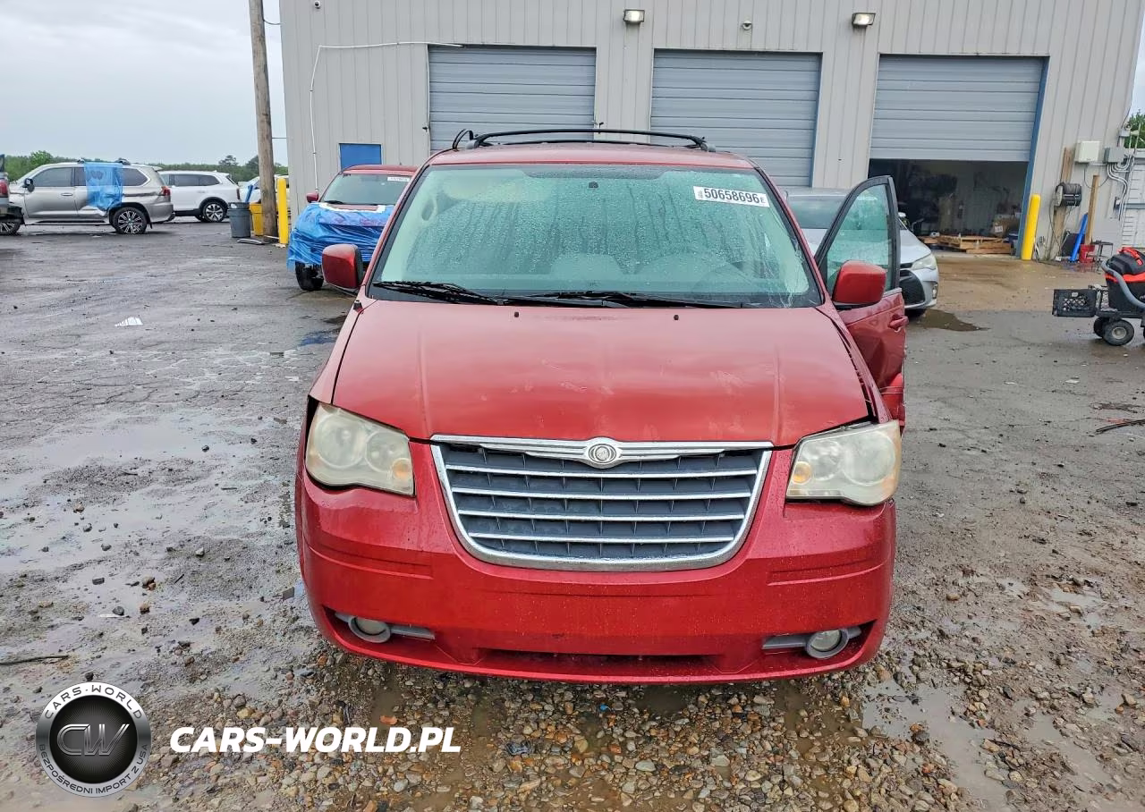 2010 Chrysler Town & Country Touring VIN:2A4RR5D17AR215017 - 5