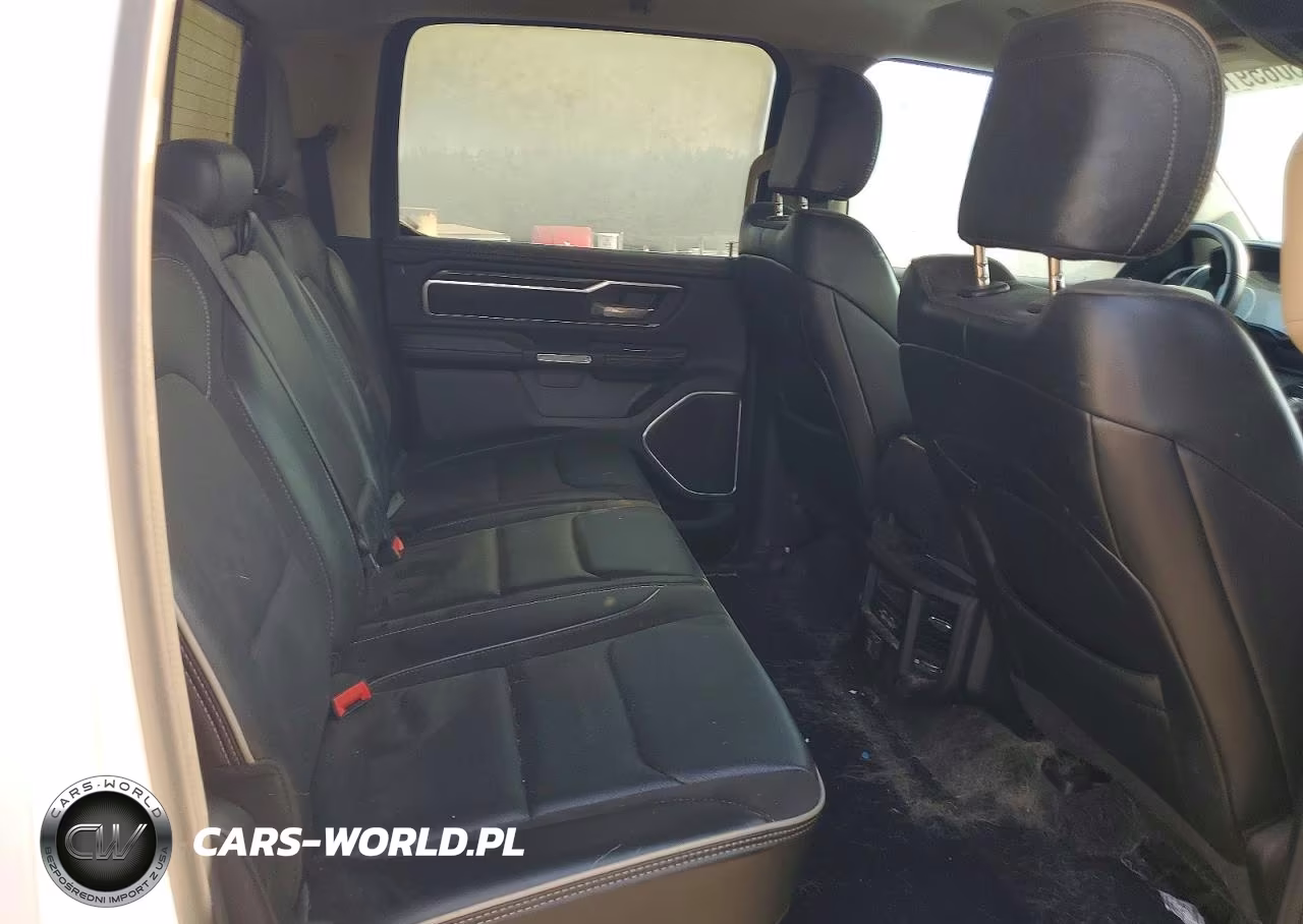 2022 Ram 1500 Laramie VIN:1C6SRFJT5NN478894 - 10