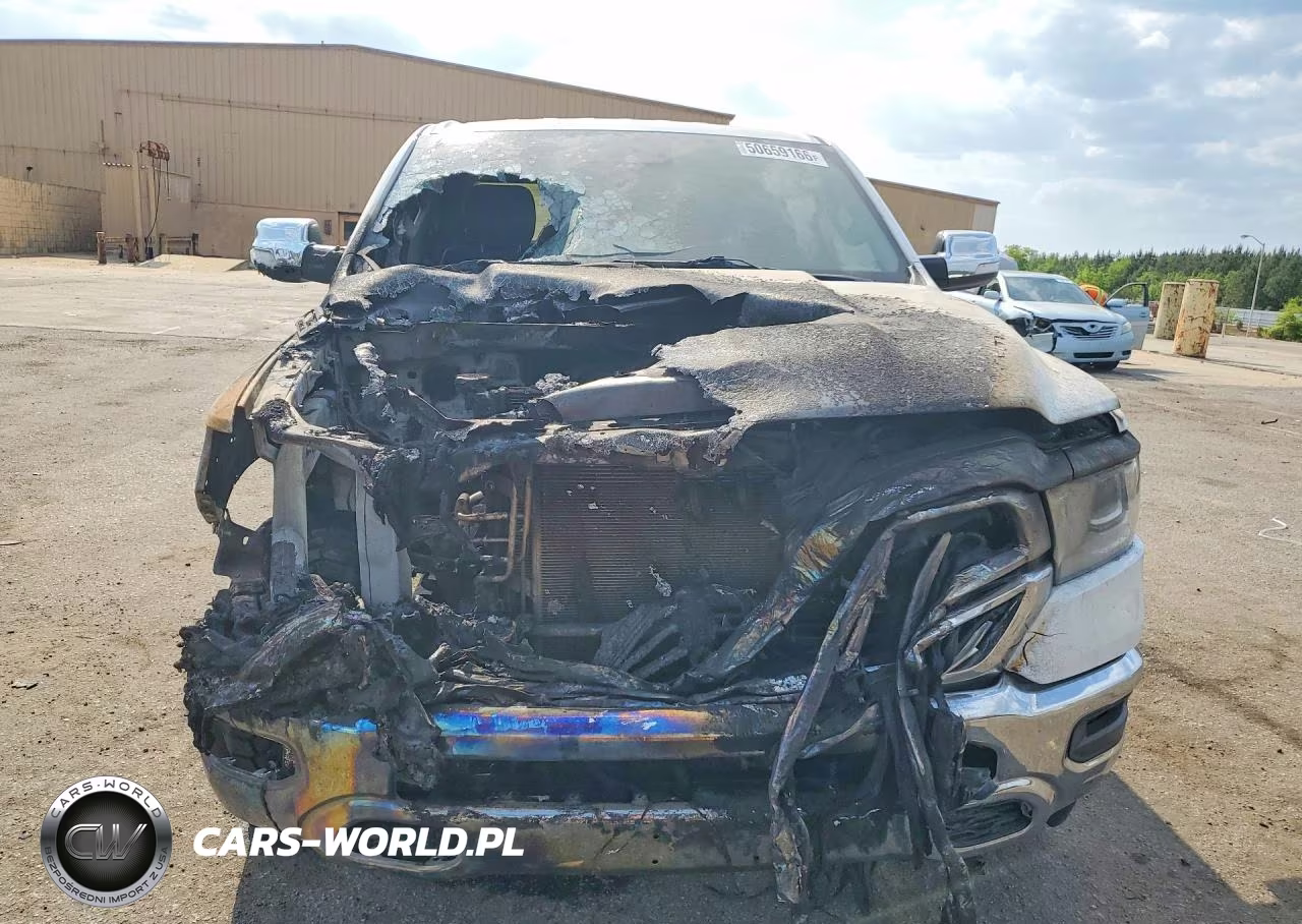 2022 Ram 1500 Laramie VIN:1C6SRFJT5NN478894 - 5