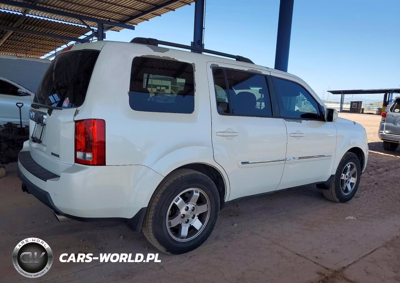 2011 Honda Pilot Touring VIN:5FNYF3H98BB052003 - 3
