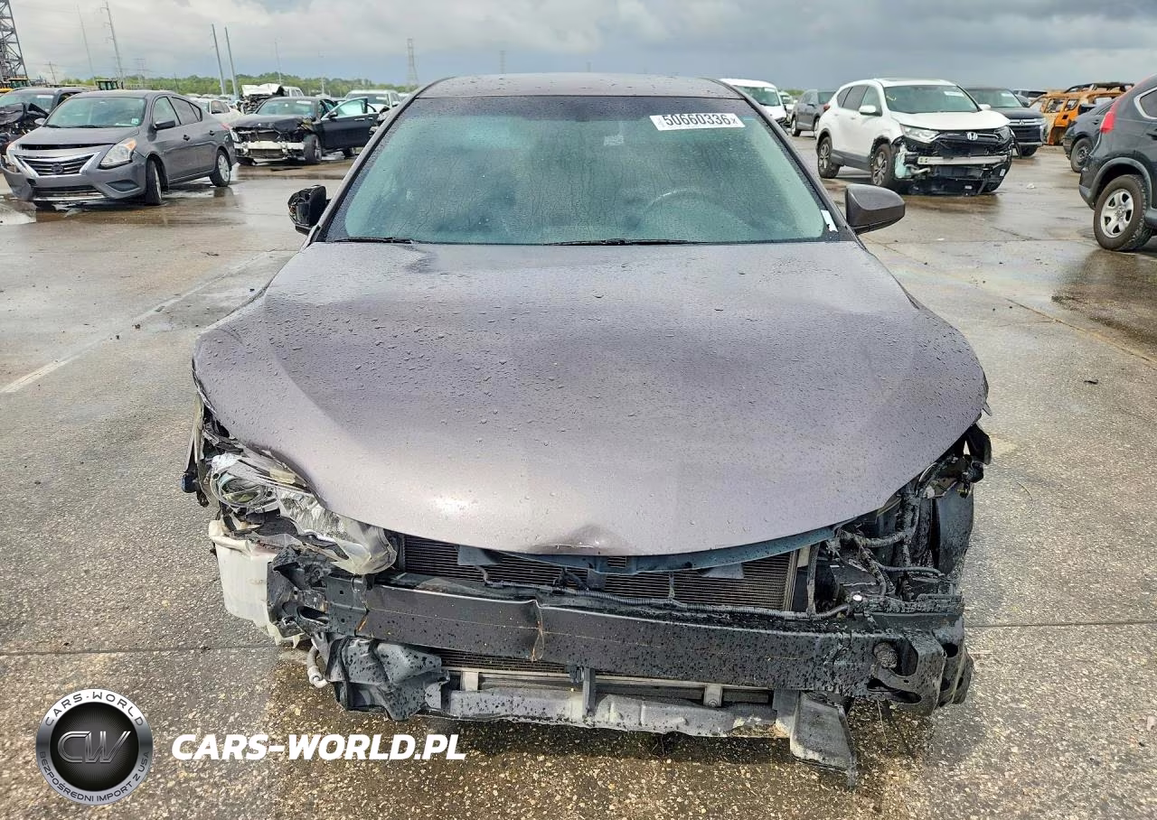 2017 Toyota Camry Se VIN:4T1BF1FK5HU320906 - 5