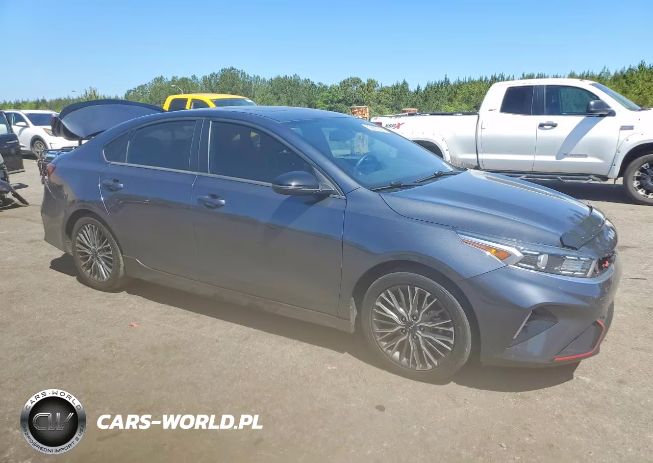 2022 Kia Forte Gt Line VIN:3KPF54AD9NE470935 - 4
