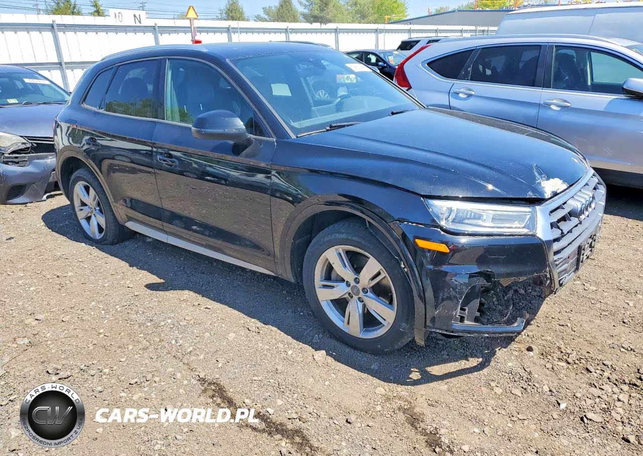 2018 Audi Q5 Premium VIN:WA1ANAFY2J2021442 - 4