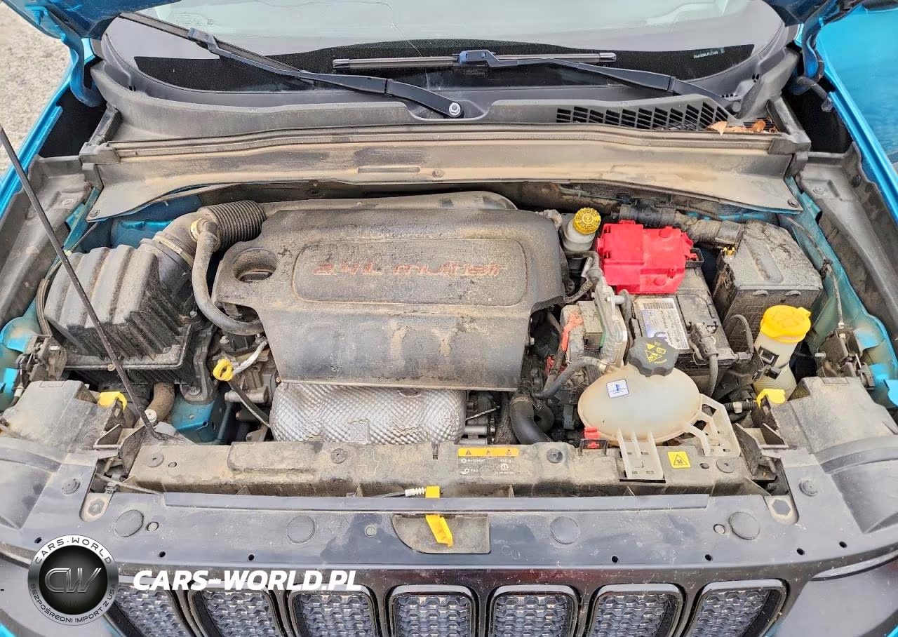 2020 Jeep Renegade Latitude VIN:ZACNJABB6LPL71358 - 12