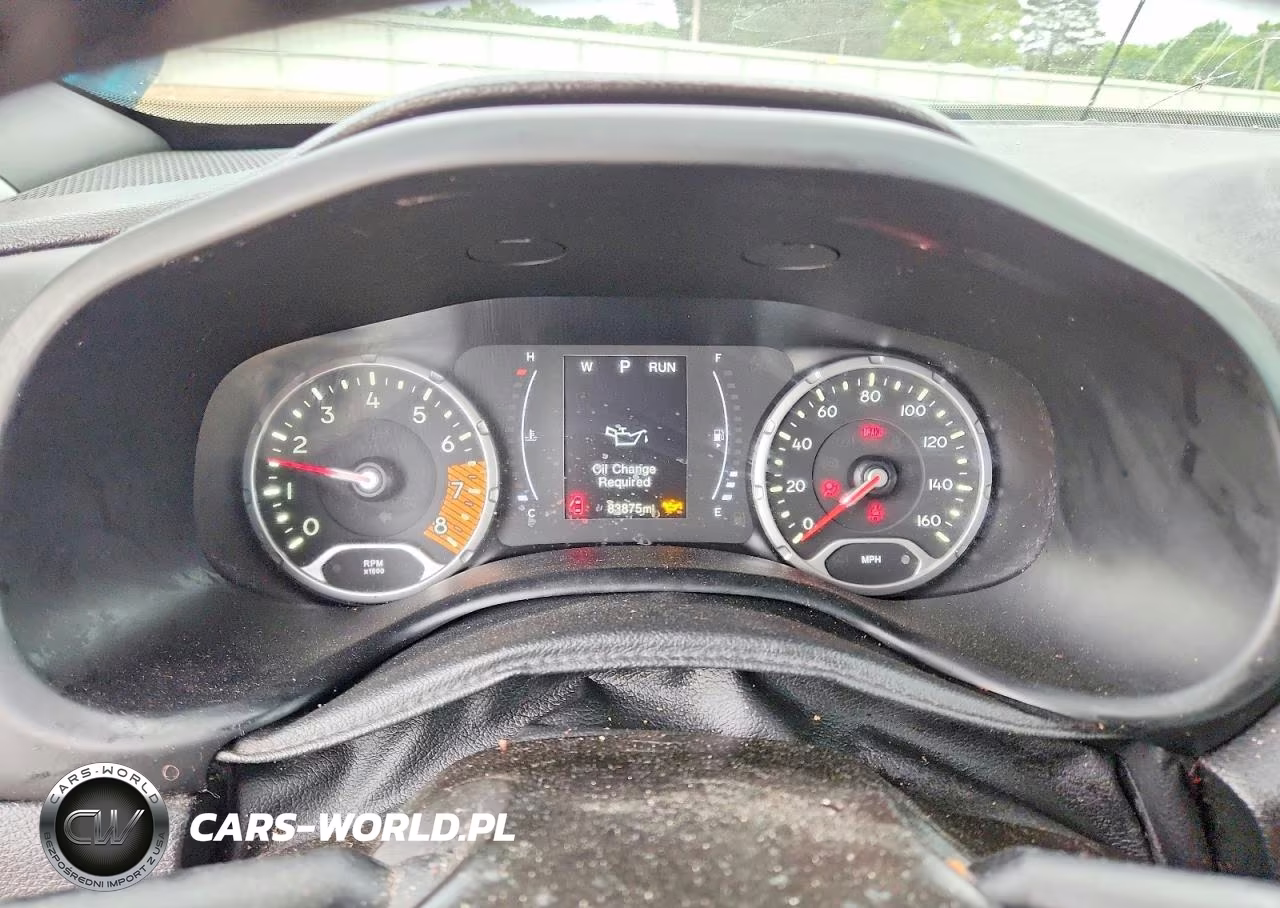 2020 Jeep Renegade Latitude VIN:ZACNJABB6LPL71358 - 9