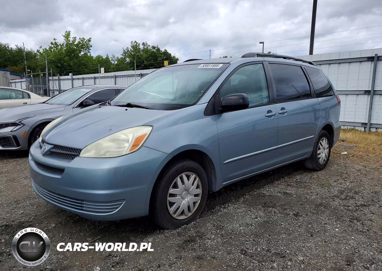 2004 Toyota Sienna Le 8 Passenger